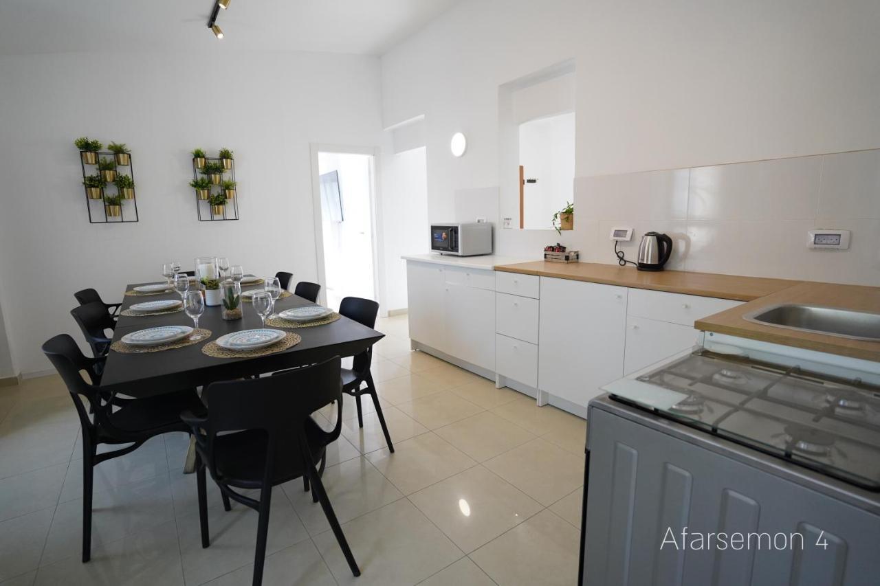 Yalarent Afarsemon Apartments With Pool - For Families & Couples Eilat Eksteriør bilde