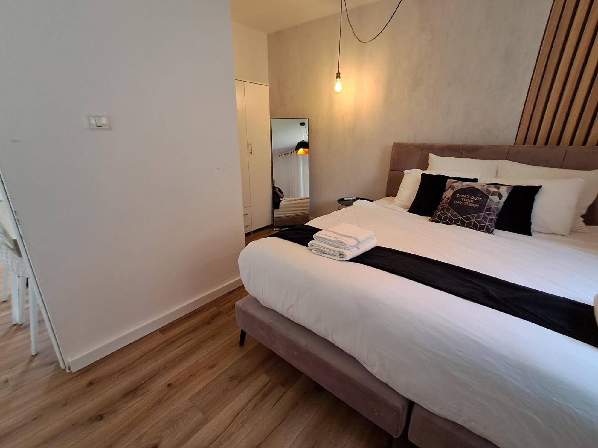Yalarent Afarsemon Apartments With Pool - For Families & Couples Eilat Eksteriør bilde